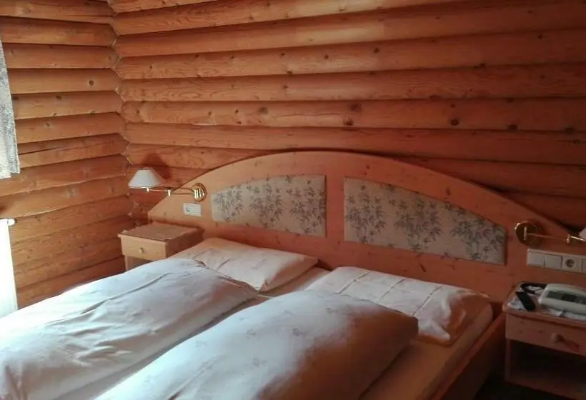 スタンダードトリプルルーム, Pensione Valbona