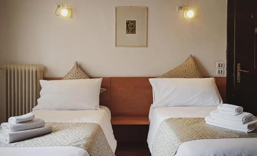 اتاق استاندارد چهارنفره با سرویس بهداشتی مشترک, San Giacomo Venezia