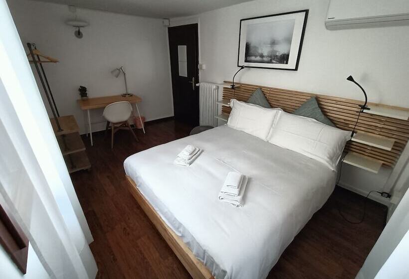 اتاق استاندارد یک تخته با سرویس بهداشتی مشترک, San Giacomo Venezia