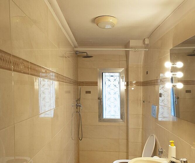 اتاق استاندارد با سرویس بهداشتی مشترک, San Giacomo Venezia