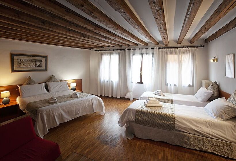 اتاق استاندارد چهارنفره با سرویس بهداشتی مشترک, San Giacomo Venezia