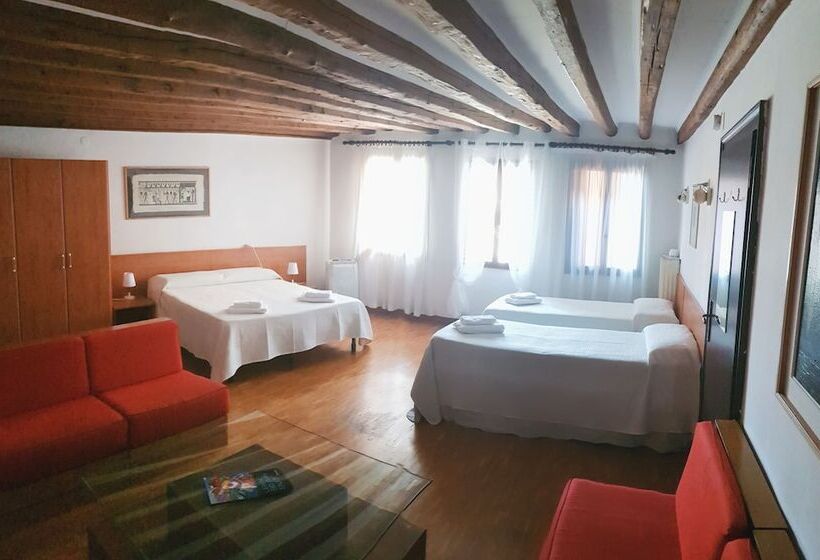 اتاق استاندارد چهارنفره با سرویس بهداشتی مشترک, San Giacomo Venezia