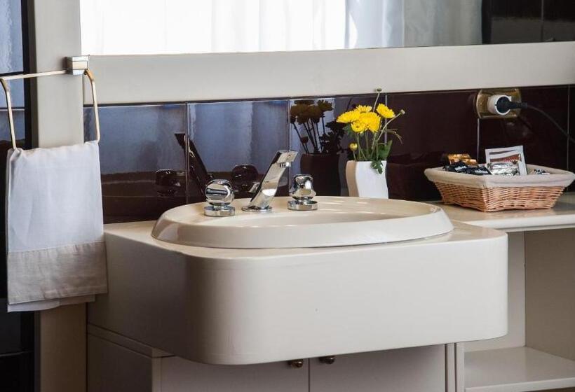 ویلای یک اتاق خوابه با استخر شنا, Villa Magnolia Luxury Suites