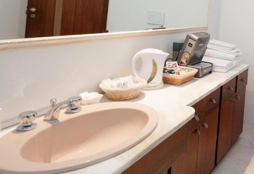 Вилла с 1 спальней и бассейном, Villa Magnolia Luxury Suites