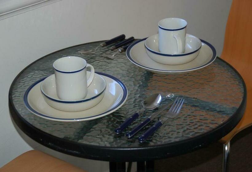 חדר סטנדרט עם מיטת קינג, Calder Motel