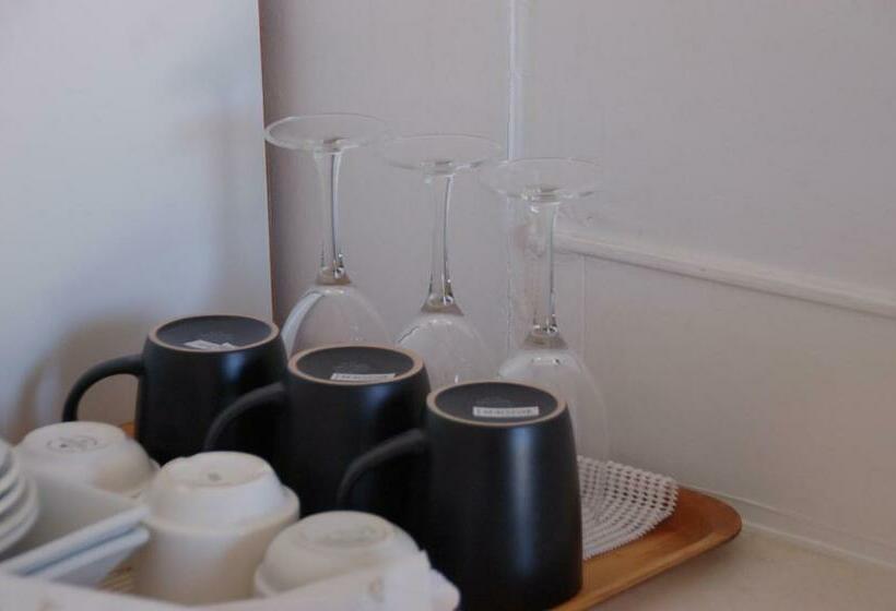 חדר סטנדרט עם מיטת קינג, Calder Motel