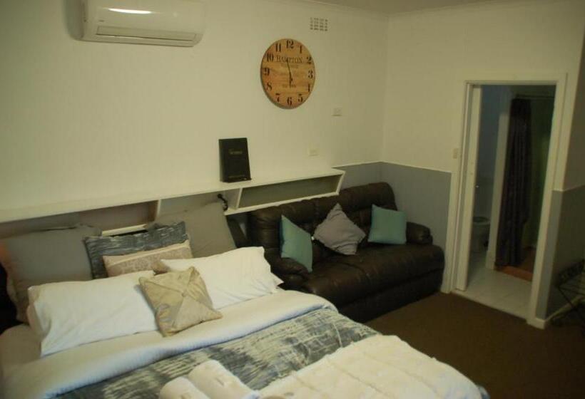 חדר דלוקס עם מיטת קינג, Calder Motel