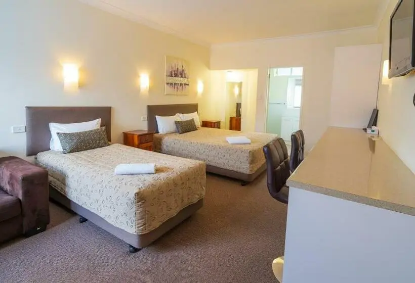 Superior-huone, Castle Motel