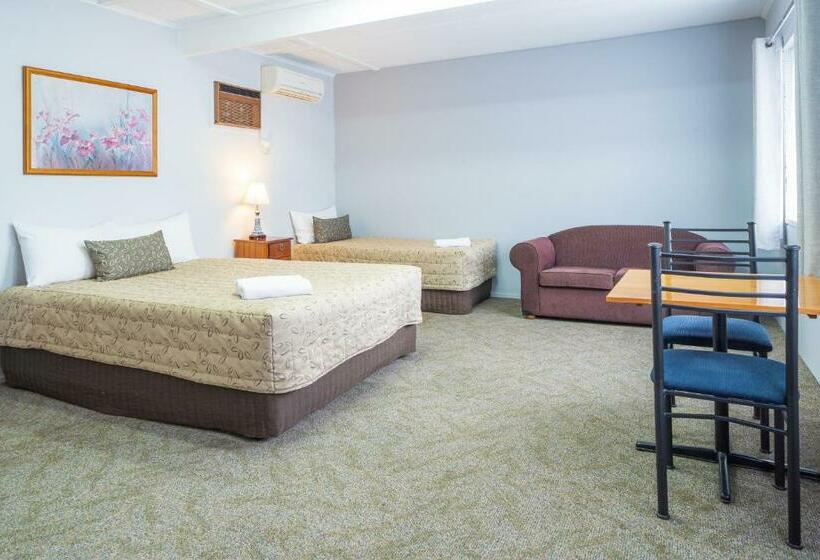 חדר סטנדרט, Castle Motel