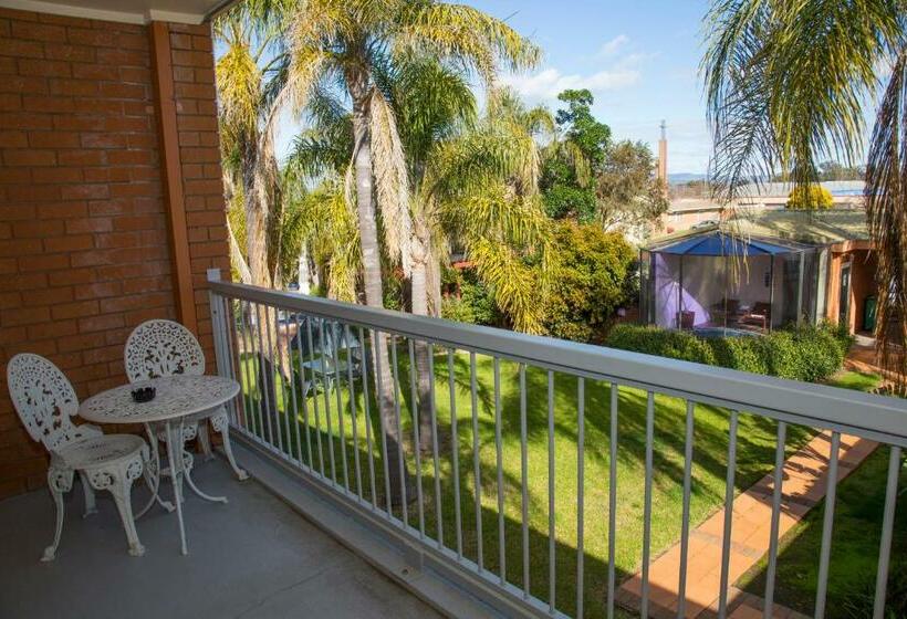 اتاق استاندارد با چشم‌انداز باغ, Crystal Fountain Motel Albury
