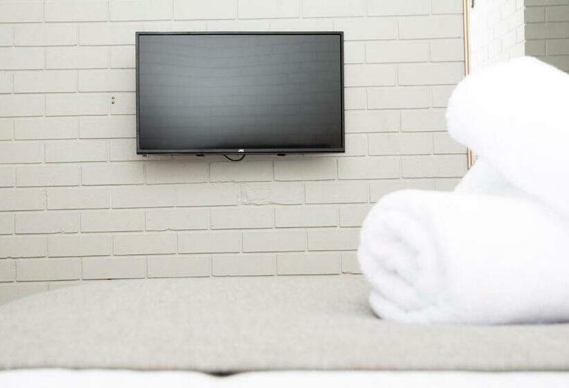 اتاق استاندارد با چشمانداز باغ, Crystal Fountain Motel Albury