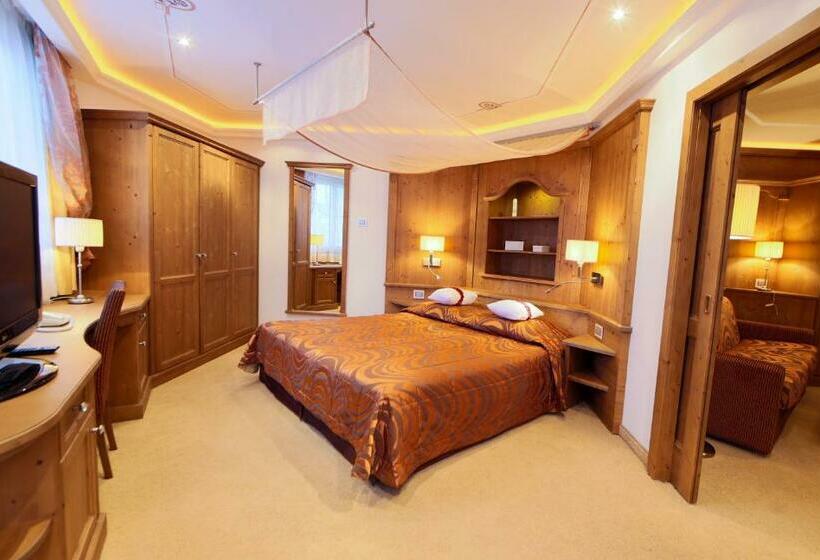 חדר דלוקס עם מיטת קינג, Dolce Avita Hotel Spa & Resort