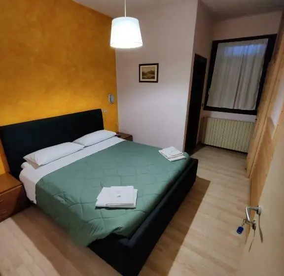 スタンダードルーム, Albergo Baffo