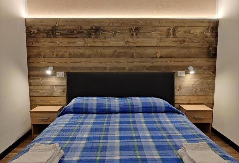Четырехместный Номер Стандарт, Albergo Baffo