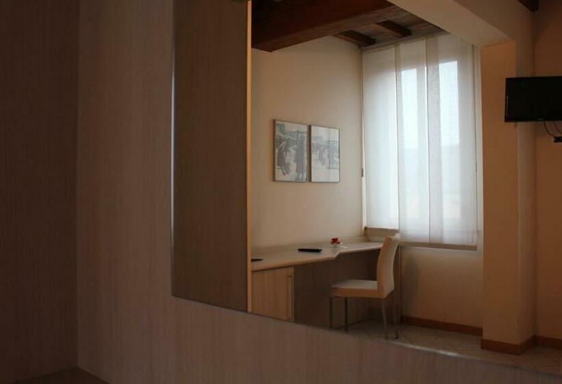 标准间, Casa Magagnoli