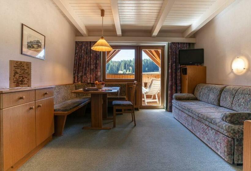 جناح مزوَّد بشرفة, Cendevaves Alpine Silence