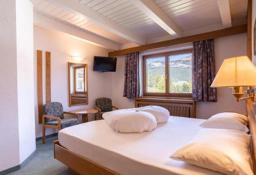 جناح جونيور مطل على الجبل, Cendevaves Alpine Silence