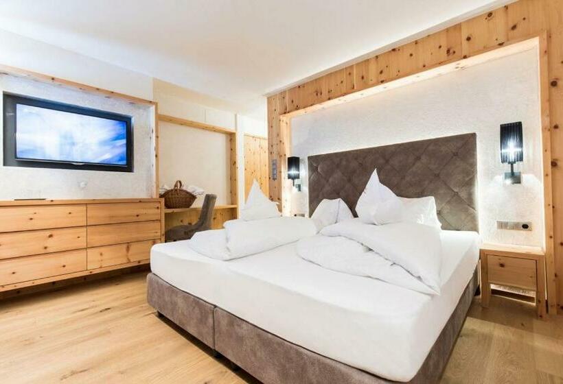 غرفة قياسية مزوَّدة بشُرفة, Eden