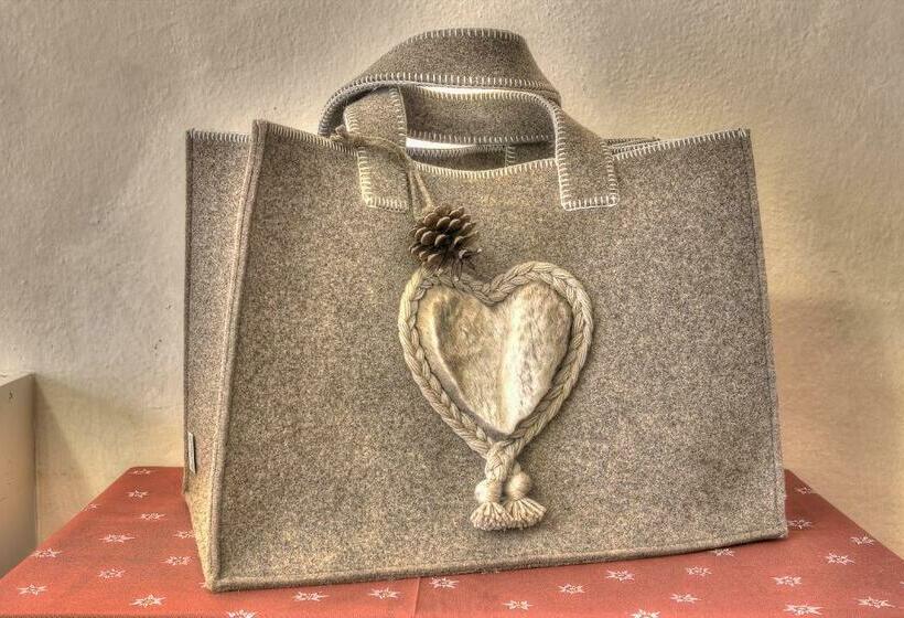 غرفة قياسية, Luianta