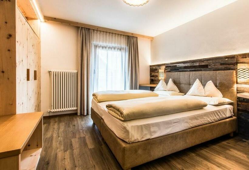 컴포트 룸, Pensione Camoscio