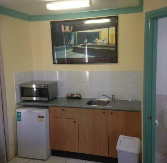 ファミリールーム, John Oxley Motel