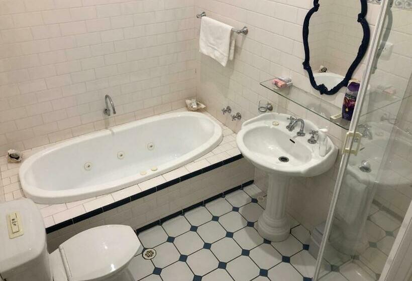 اتاق استاندارد با وان آب گرم, Lorelei Bed & Breakfast