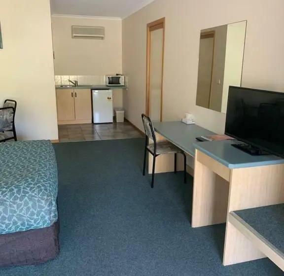 ファミリールーム, Arthur Phillip Motor Inn
