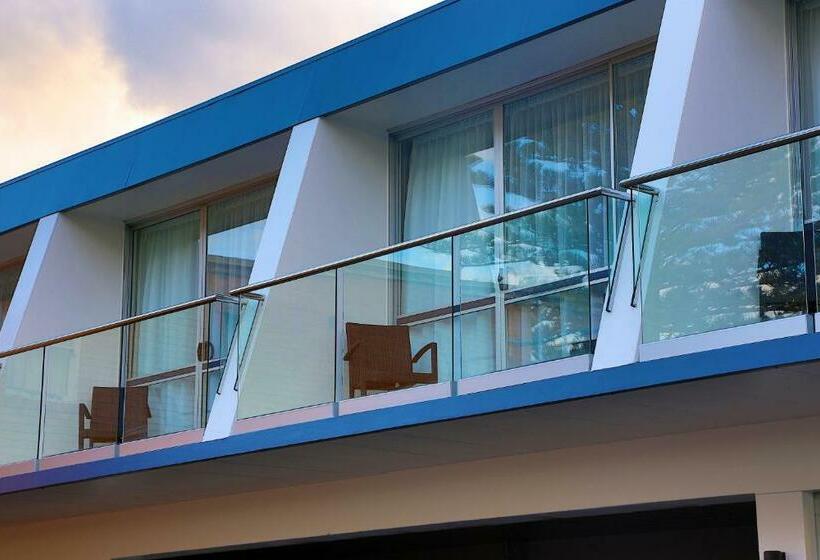 标准三人间, Brunswick River Inn