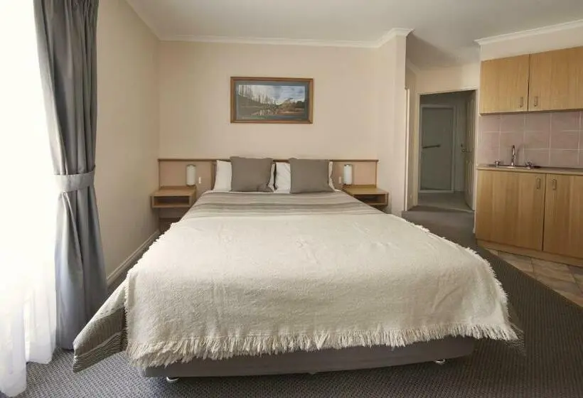 Executive-sviitti, Redhill Cooma Motor Inn
