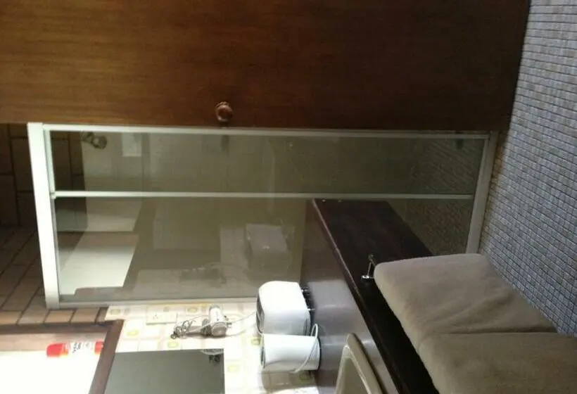 Standard Yhden Hengen Huone, Rippleside Park Motor Inn