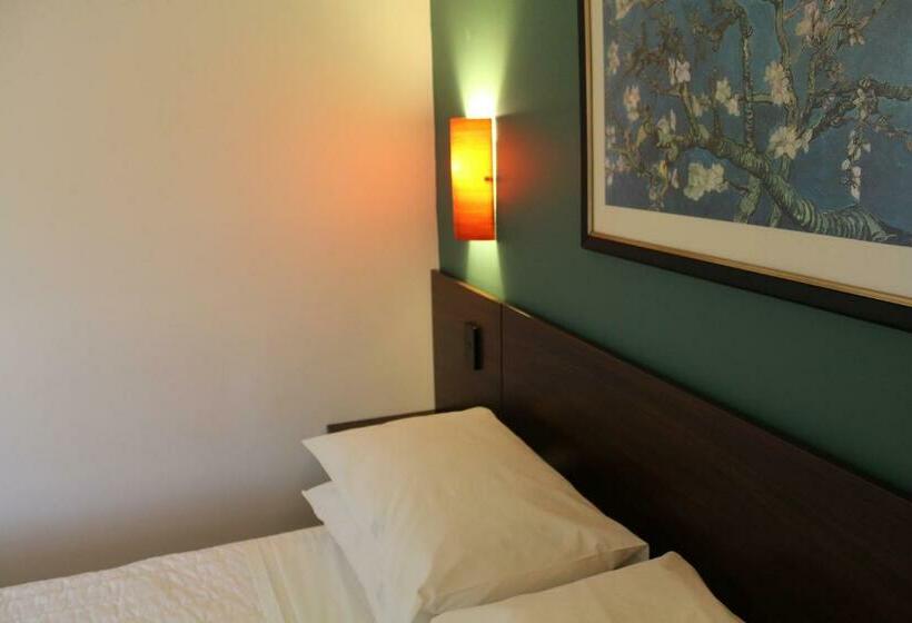 סוויטה דלוקס, Whale Motor Inn And Restaurant