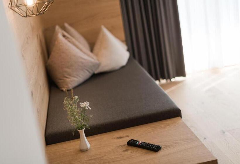 발코니가 있는 스위트, Park Hotel Villa Etschland