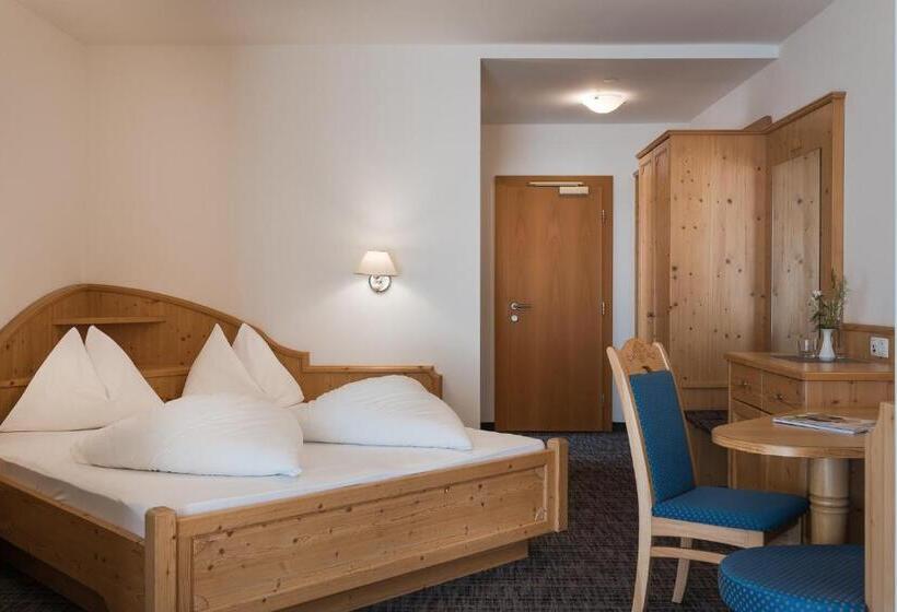 발코니가 있는 스위트, Park Hotel Villa Etschland