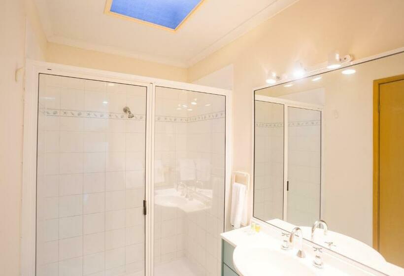 ツーベッドルーム ヴィラ, Fingal Bay Holiday Park