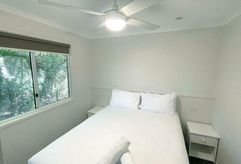 Вилла 2 Спальни, Fingal Bay Holiday Park