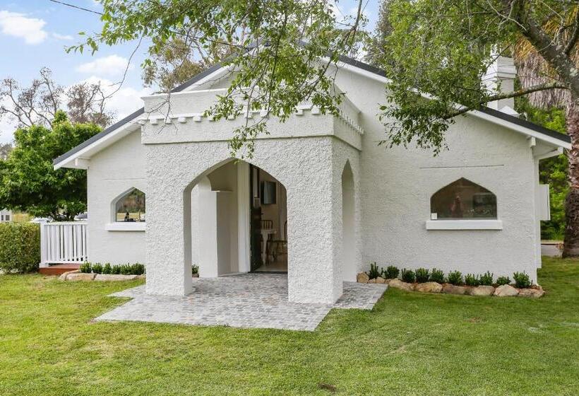 오두막, Seahorse Inn Hotel & Villas