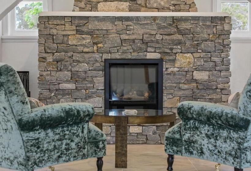 오두막, Seahorse Inn Hotel & Villas