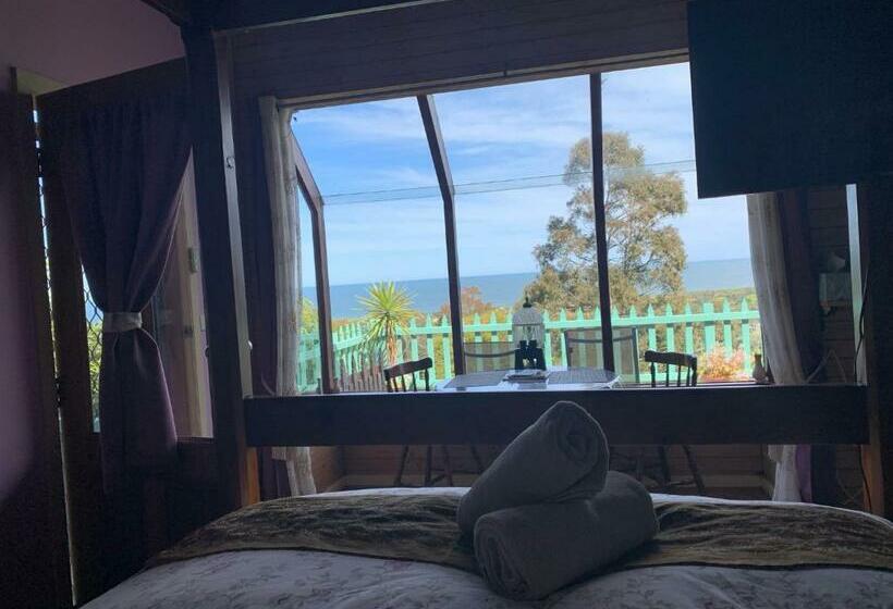 디럭스 테라스 룸 바다 전망, The Goat And Goose Bed & Breakfast