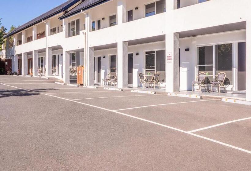 סוויטה דלוקס, Tower Motel Marysville