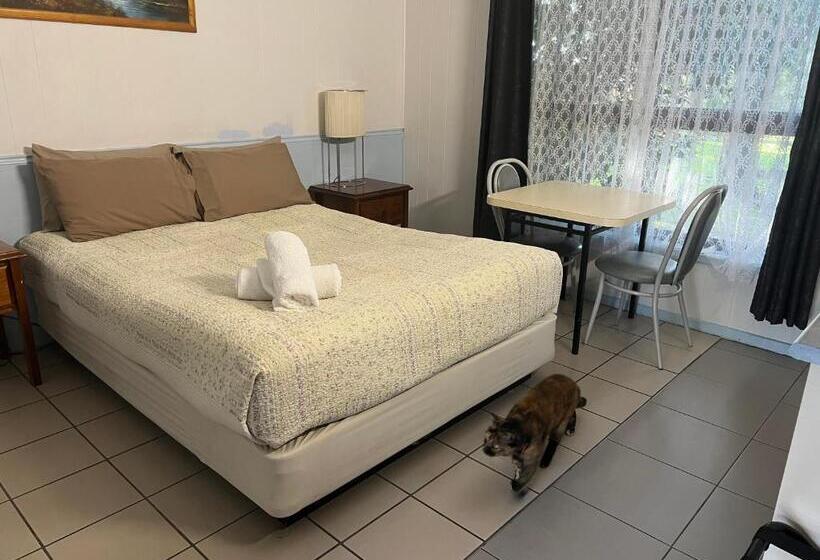 스탠다드 룸 퀸사이즈 침대, Woodmans Hill Motel