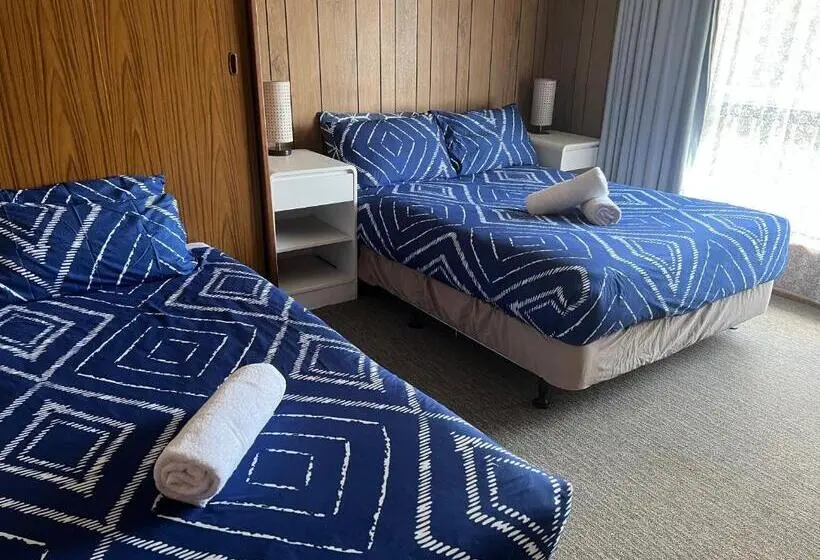 Maja/Mökki, Woodmans Hill Motel