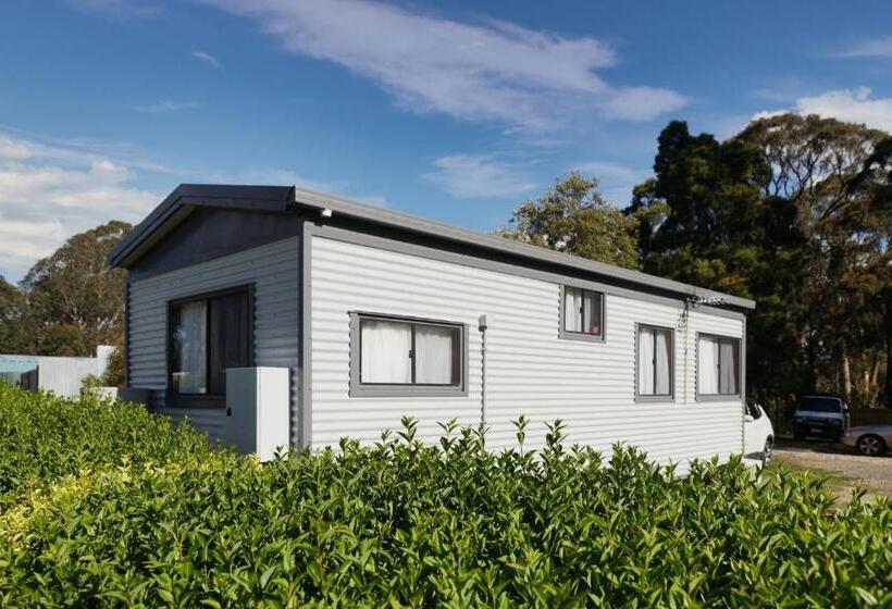 오두막, Woodmans Hill Motel