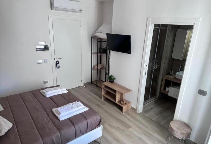 اتاق استاندارد سه نفره, Ilary Rooms 2.0