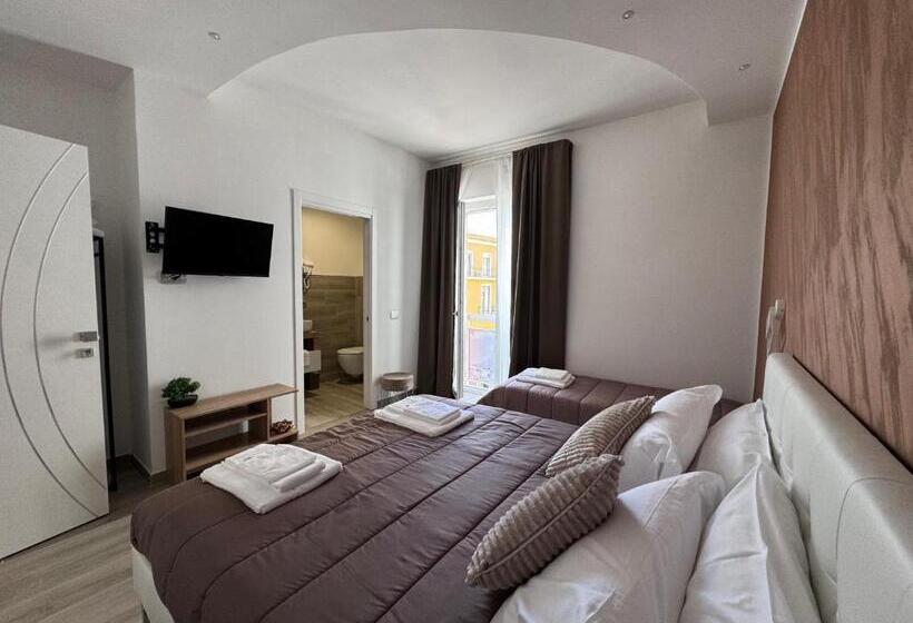 اتاق استاندارد سه نفره, Ilary Rooms 2.0