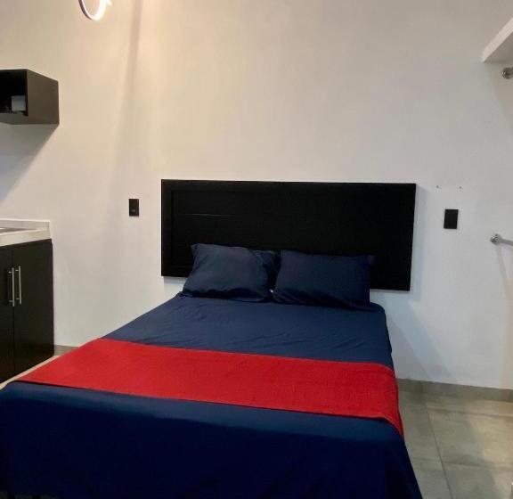 דירת חדר, Estudios Rios