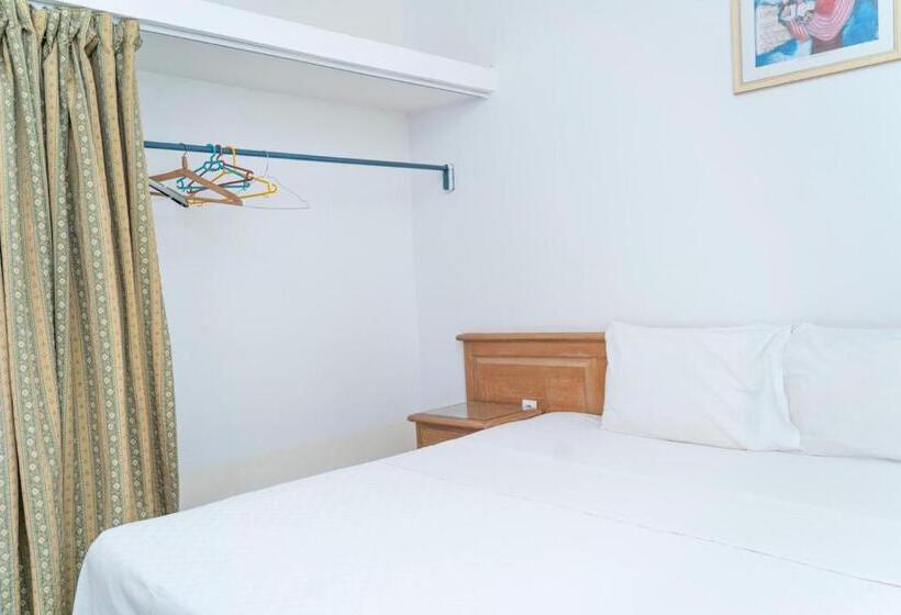 اتاق استاندارد, Azur Conakry