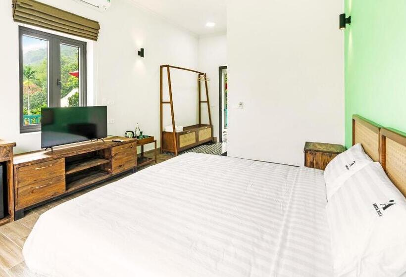 اتاق استاندارد با چشم‌انداز کوهستان, Cerf Volant Soc Son Resort