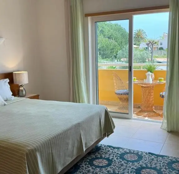 اتاق استاندارد با چشم‌انداز باغ, Lucie Lime Guesthouse