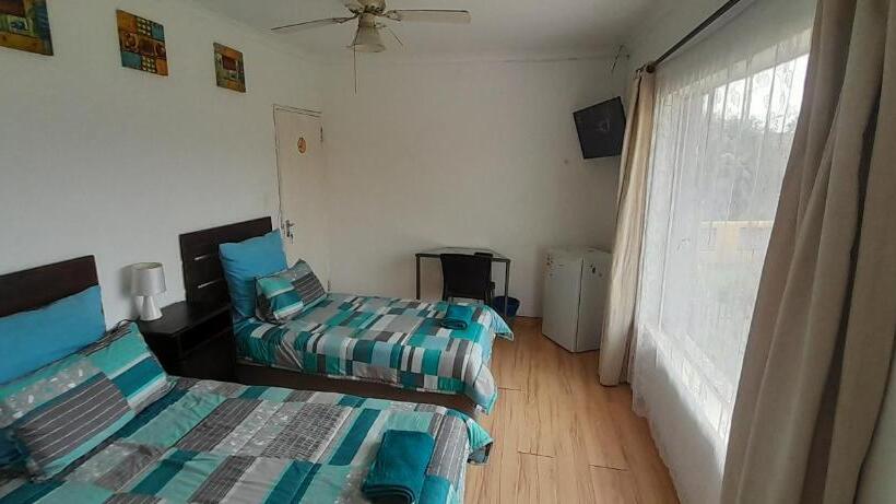 デラックスルーム, Airport Lodge Or Tambo