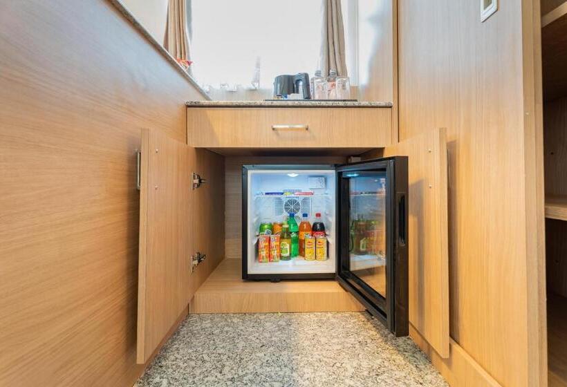 سوییت, Crystal Pashupati